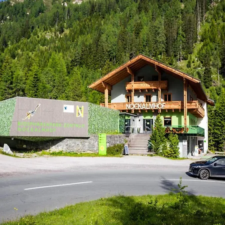 Nockalmhof 2 アパート